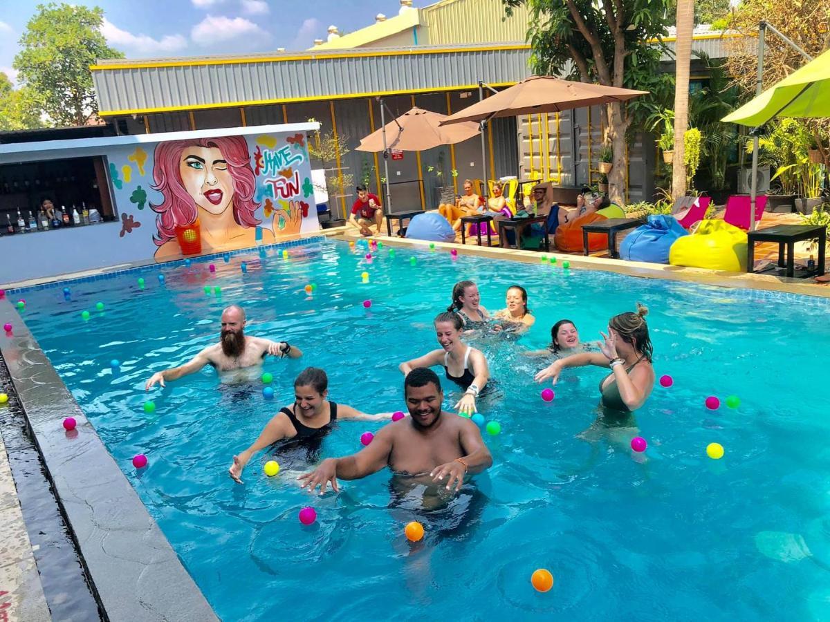 The Flex Hostel Siem Reap Exteriör bild
