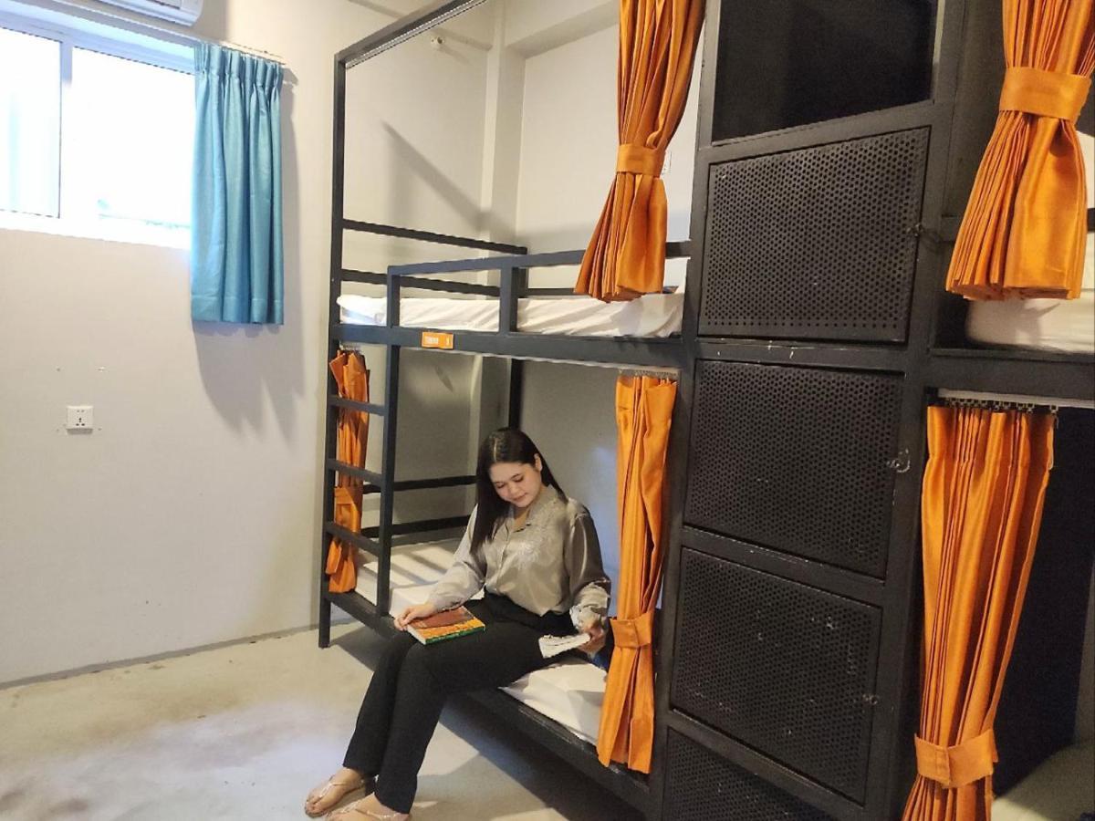 The Flex Hostel Siem Reap Exteriör bild
